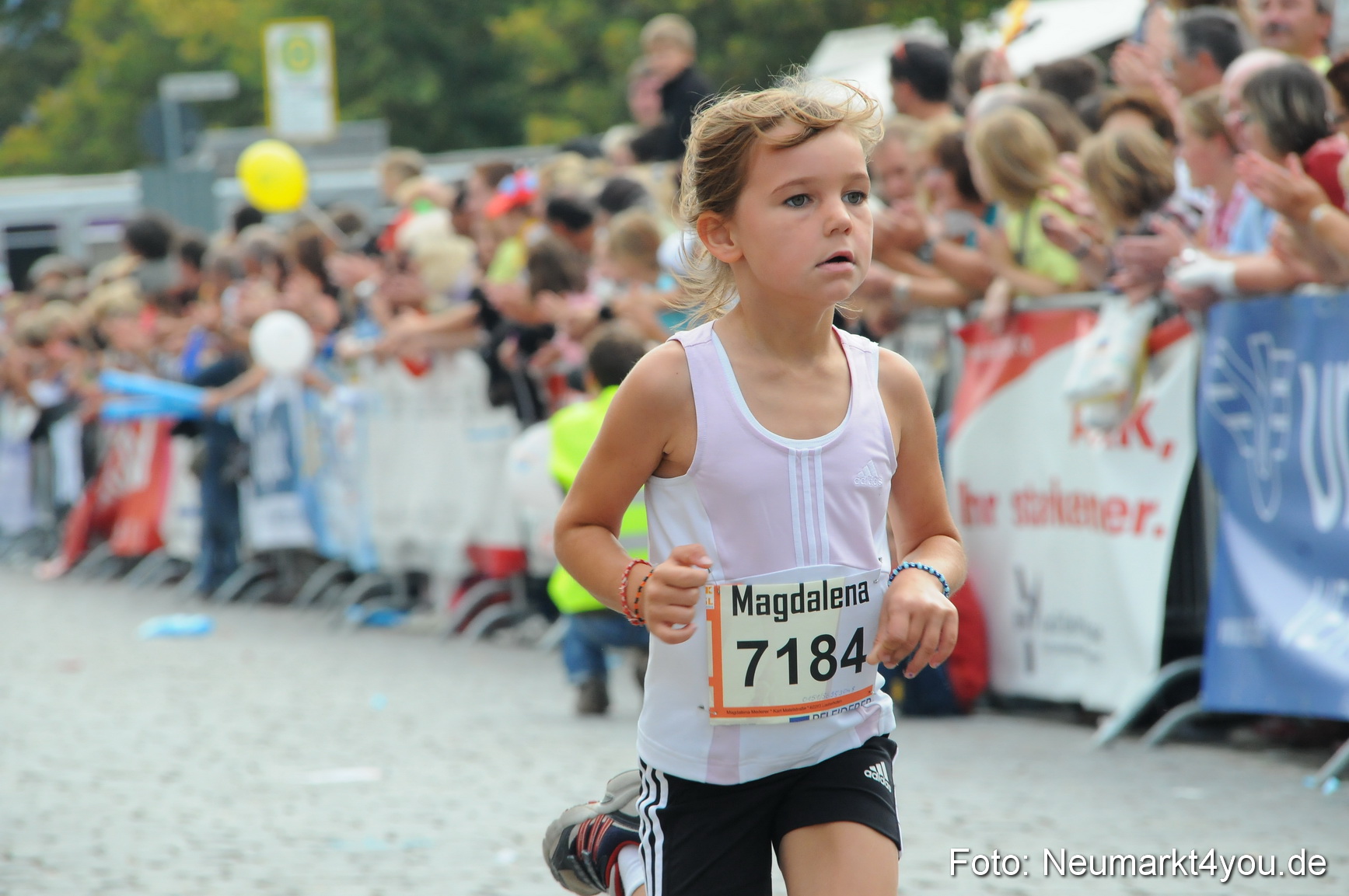 0007 Stadtlauf Neumarkt Bambinilaeufe 200909